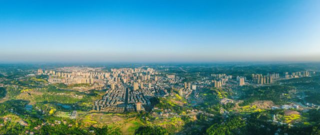 圖1  安岳縣全貌  楊康忠攝.jpg