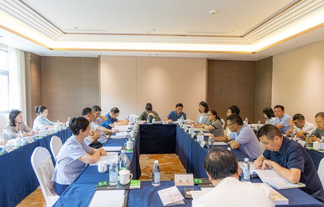 圖4  分組討論現(xiàn)場。吳坤忠攝.jpg