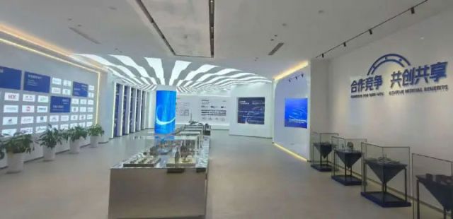 圖3  浙江五洲新春集團股份有限公司產(chǎn)品展示廳一覽（曾慶華 攝）.jpg