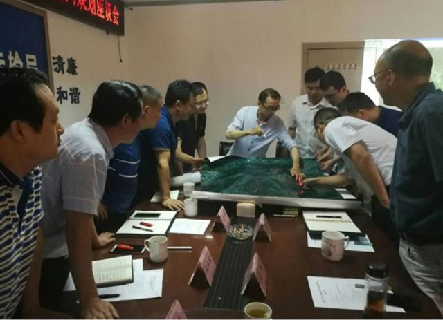 1758007842343586.jpg 圖2 楊剛協(xié)調(diào)工作.jpg