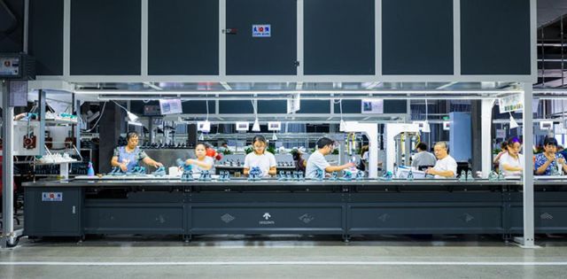 圖3  迪桑特生產(chǎn)專線。吳坤忠 攝.jpg